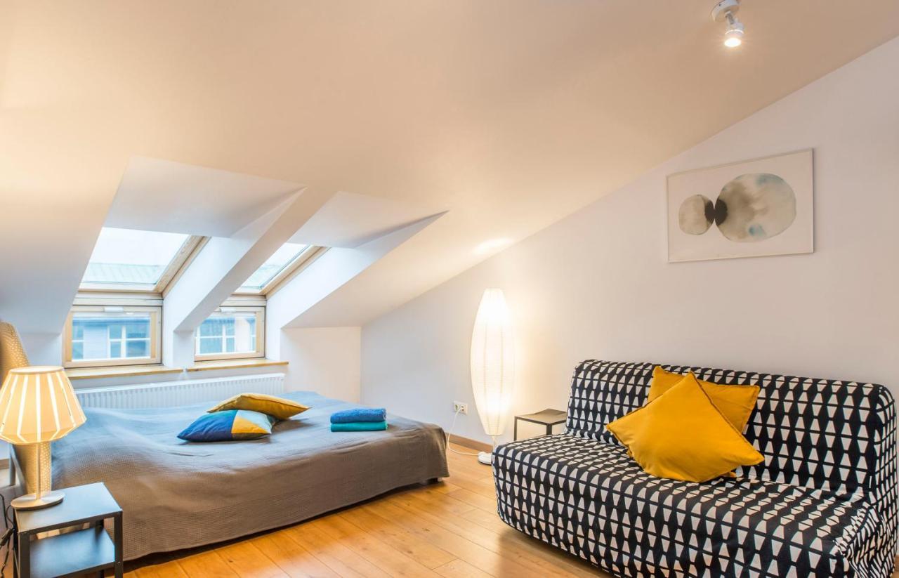 Central 2-Level Penthouse With Terrace And Free Parking Riga Exteriör bild